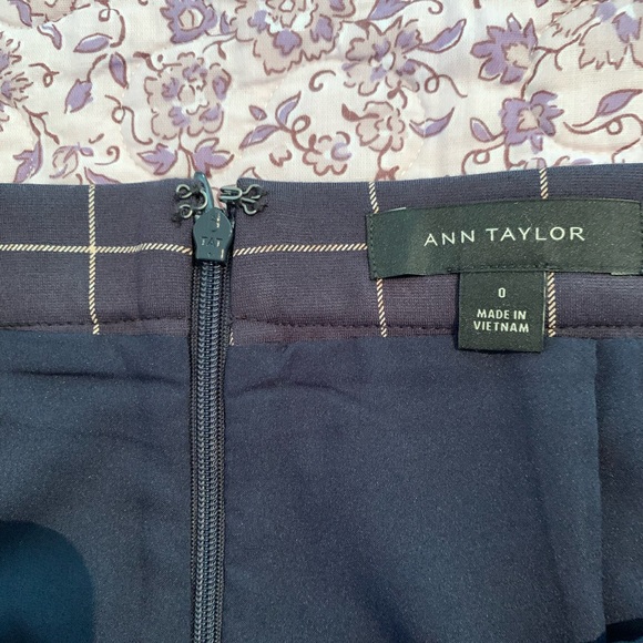 ♥️Ann Taylor Plaid Skirt blue cream plaid size 0 - Picture 6 of 7